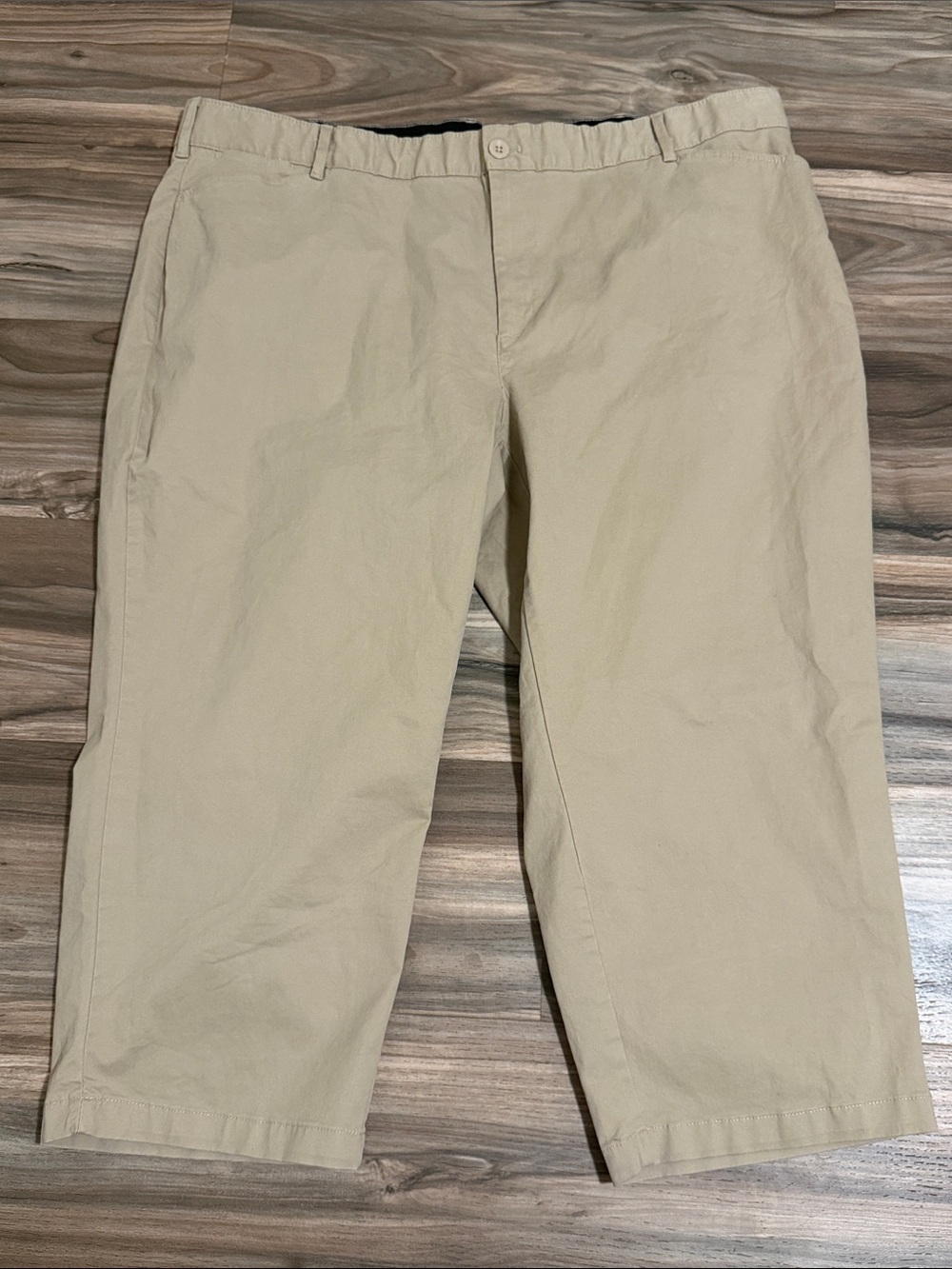 Eddie Bauer Women's Stretch Legend Wash Crop Leg Stretch Curvy Khaki 24W NWT